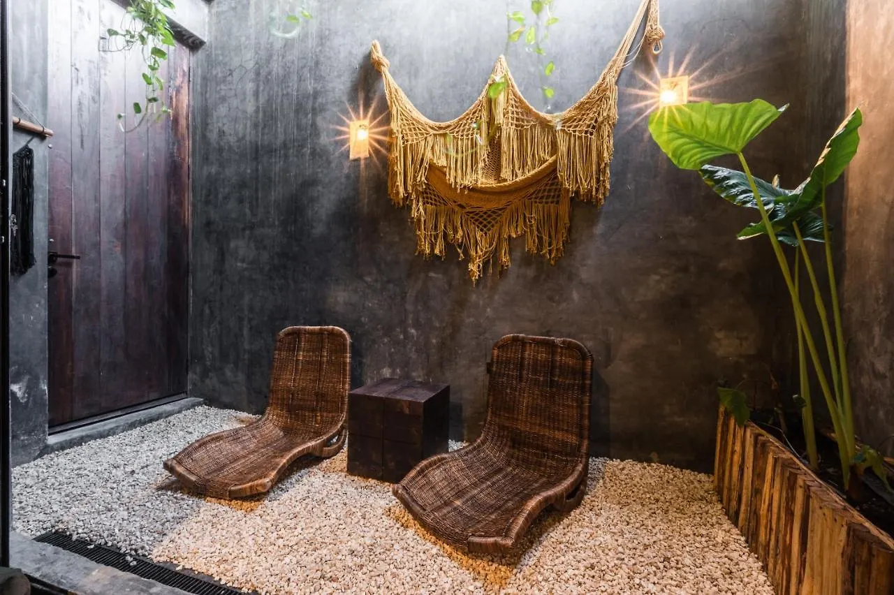 Esmeralda Boutique Hotel & Residences 툴룸