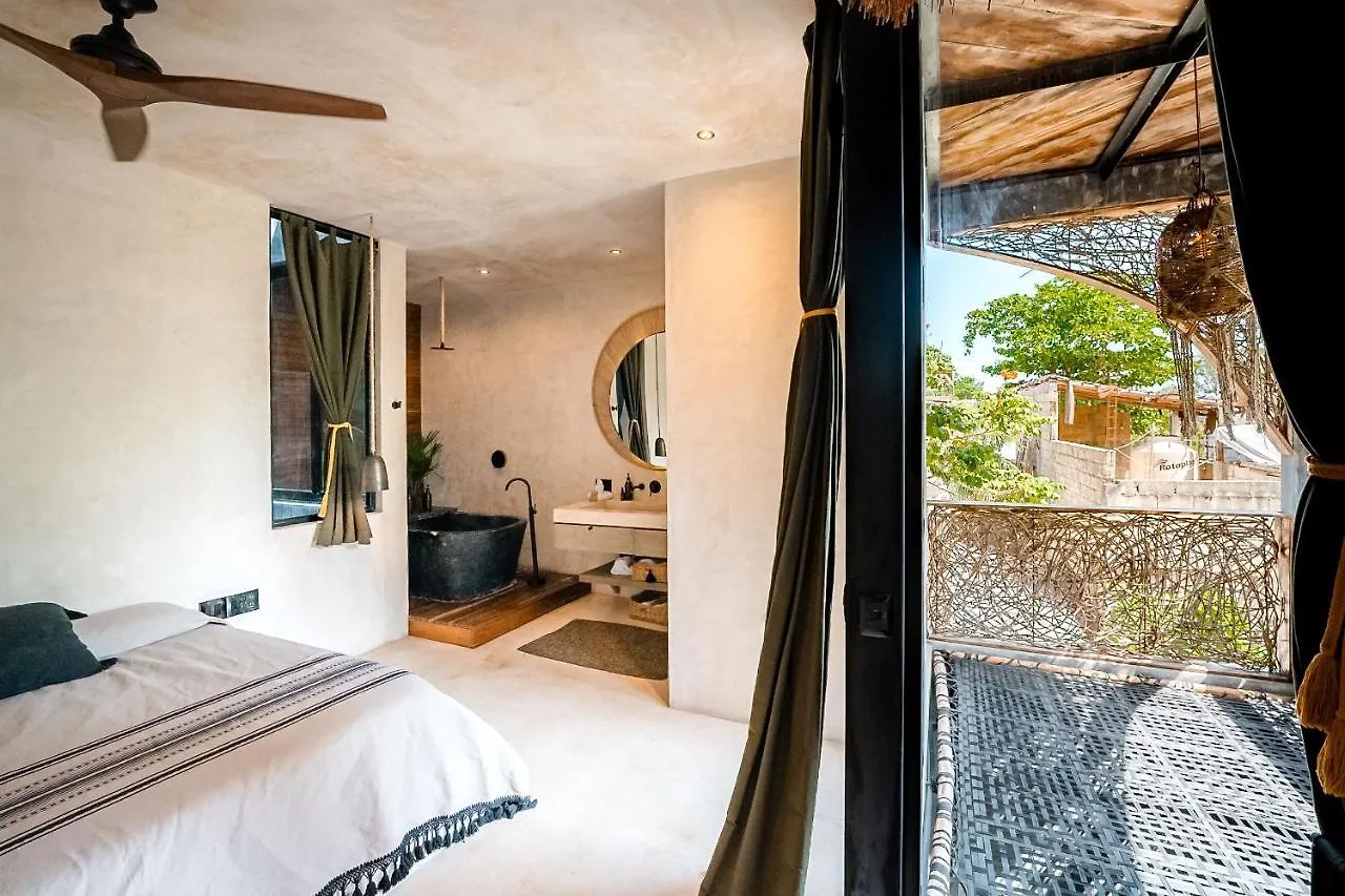 Esmeralda Boutique Hotel & Residences 툴룸